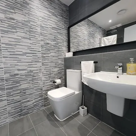 Paradigm Court, Luxury 2-Bedroom Apartment F3, Oxford Exterior photo