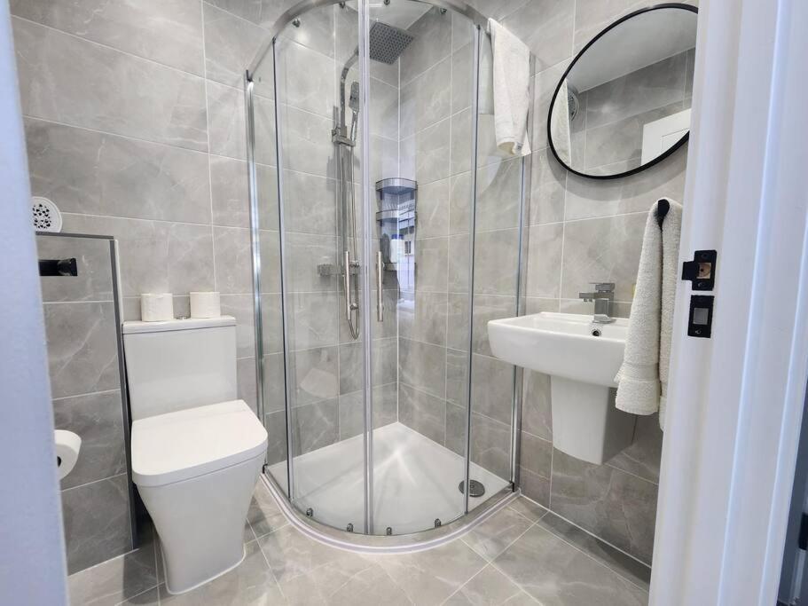 Paradigm Court, Luxury 2-bedroom F3, Oxford